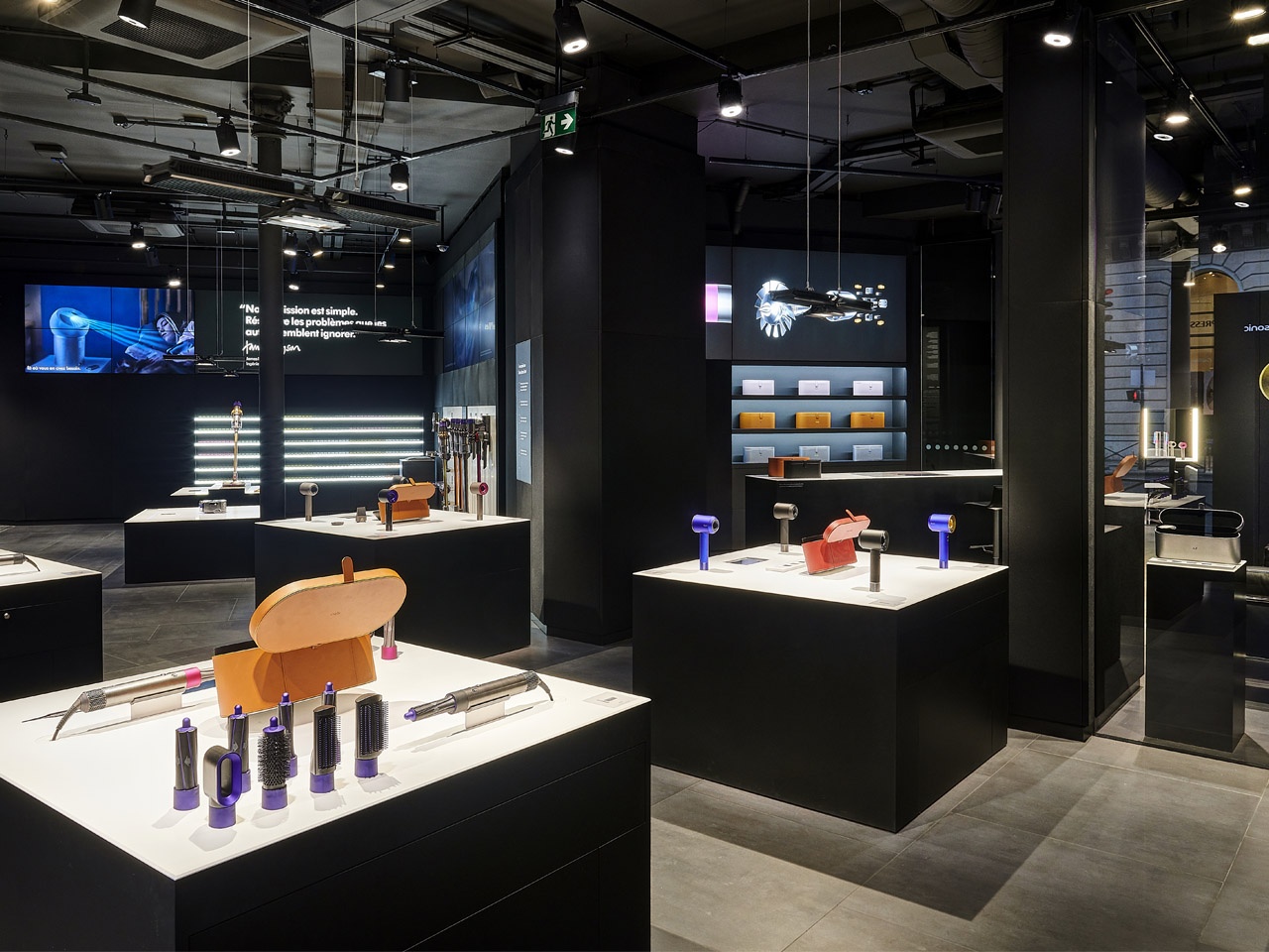 Dyson Paris